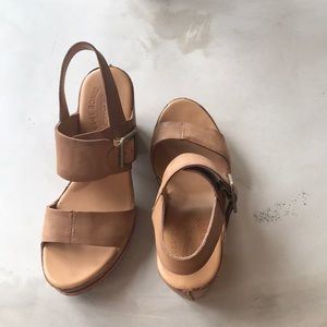 Tan, Kirk-ease sandals